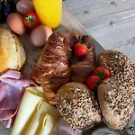 De Slaapsoof Bed & Breakfast 3*